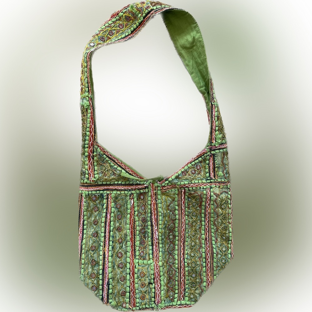 Beautiful handmade boho crossbody tote messenger bag interior slip pocket NWOT
